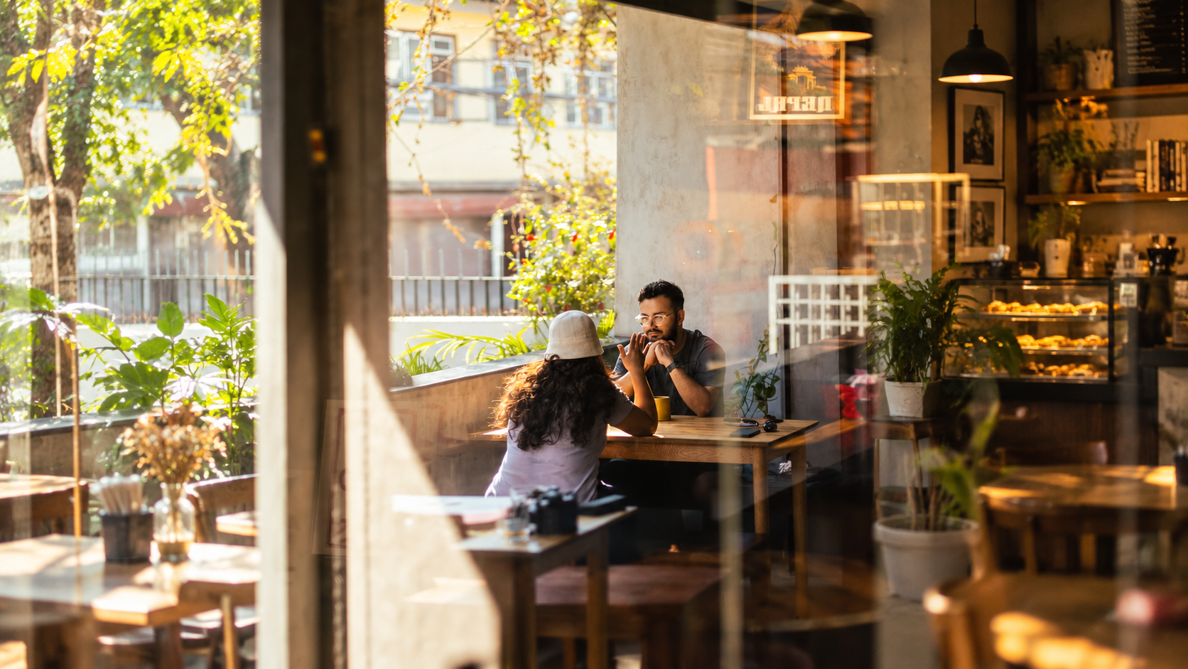 Amello creating a restaurant marketing content calendar